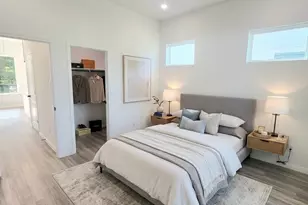 4713 Mallow St, Houston, TX 77033 - Photo 3