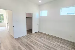 4713 Mallow St, Houston, TX 77033 - Photo 19