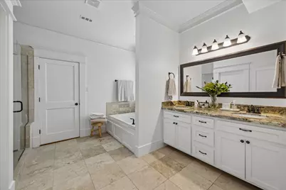 215 E 26th Street, Houston, TX 77008 - Photo 17