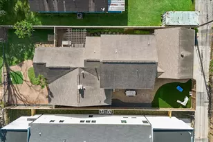 215 E 26th St, Houston, TX 77008 - Photo 3