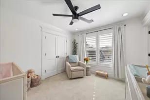 215 E 26th St, Houston, TX 77008 - Photo 23