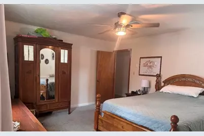 700 E Wallisville Road, Highlands, TX 77562 - Photo 7