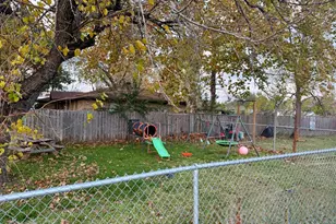700 E Wallisville Rd, Highlands, TX 77562 - Photo 3