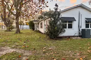 700 E Wallisville Rd, Highlands, TX 77562 - Photo 7