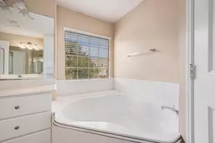 2710 Grants Lake Blvd, Sugar Land, TX 77479 - Photo 19