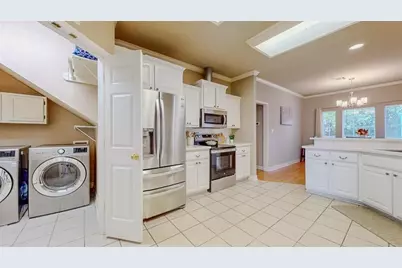 6210 Bankston Lane, Beaumont, TX 77706 - Photo 13