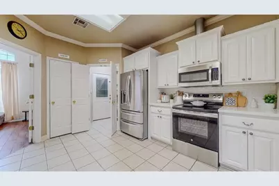 6210 Bankston Lane, Beaumont, TX 77706 - Photo 11