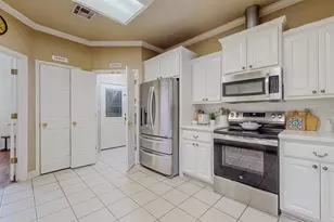 6210 Bankston Ln, Beaumont, TX 77706 - Photo 11