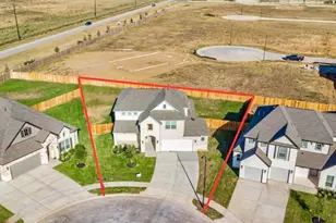 408 Hampton Edge Ln, Waller, TX 77484 - Photo 3