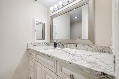 1035 Fountain View Drive, Houston, TX 77057 - Photo 15