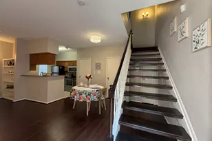 7575 Cambridge St, Houston, TX 77054 - Photo 9