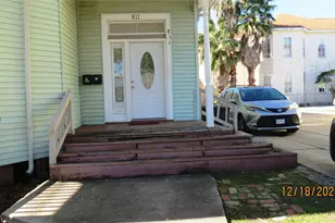 811 28th St, Galveston, TX 77550 - Photo 1