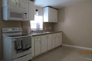 811 28th St, Galveston, TX 77550 - Photo 5