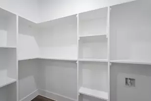 5123 Willow Glen Dr, Houston, TX 77033 - Photo 21
