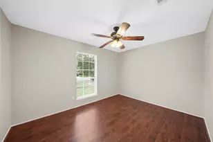 16306 Forest Bend Ave, Friendswood, TX 77546 - Photo 11