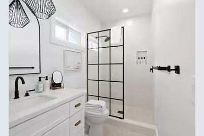 3807 Neptune, Galveston, TX 77554 - Photo 29