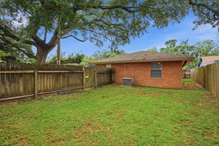 903 S Dula St, Alvin, TX 77511 - Photo 29