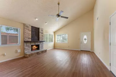 12046 N Fairhollow Lane, Houston, TX 77043 - Photo 17