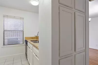 28 Sawmill Grove Lane, The Woodlands, TX 77380 - Photo 23