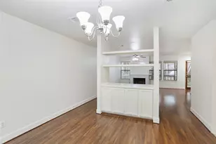 28 Sawmill Grove Ln, The Woodlands, TX 77380 - Photo 9