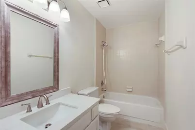 28 Sawmill Grove Lane, The Woodlands, TX 77380 - Photo 19