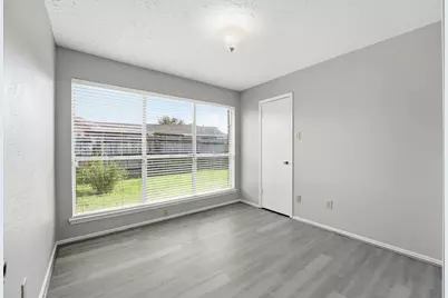 7011 Lost Thicket Drive, Houston, TX 77085 - Photo 9