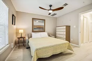 1810 Gillette St, Houston, TX 77019 - Photo 5