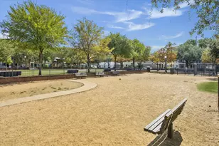 1810 Gillette St, Houston, TX 77019 - Photo 25