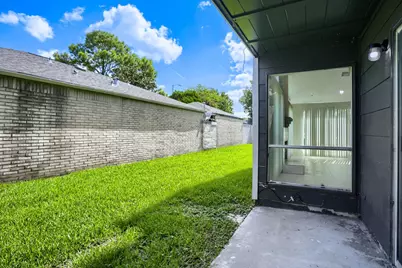 12410 Sungate Lane, Houston, TX 77071 - Photo 17