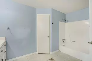 12410 Sungate Ln, Houston, TX 77071 - Photo 13