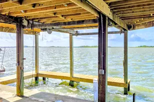 1823 Port O' Call St, Tiki Island, TX 77554 - Photo 5