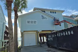 1823 Port O' Call St, Tiki Island, TX 77554 - Photo 1