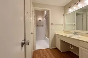 2400 N Braeswood Blvd, Houston, TX 77030 - Photo 11