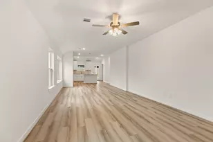 4558 Pinehurst Trce Dr, Pinehurst, TX 77362 - Photo 9