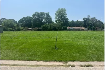 819 Empire Street, El Campo, TX 77437 - Photo 1