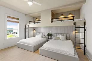 950 Sue Dr, Crystal Beach, TX 77650 - Photo 39