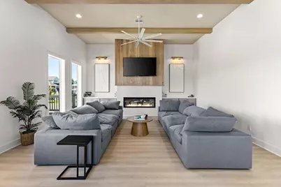 950 Sue Drive, Crystal Beach, TX 77650 - Photo 9