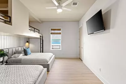 950 Sue Drive, Crystal Beach, TX 77650 - Photo 37