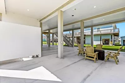 950 Sue Drive, Crystal Beach, TX 77650 - Photo 47