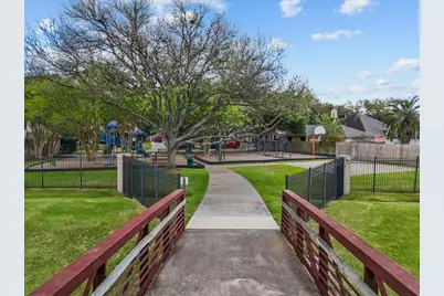 2026 Pembroke Bay Drive, League City, TX 77573 - Photo 39