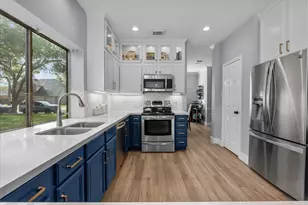 2026 Pembroke Bay Dr, League City, TX 77573 - Photo 15