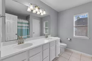 2026 Pembroke Bay Dr, League City, TX 77573 - Photo 31