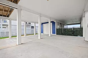 2431 103rd St, Galveston, TX 77554 - Photo 25
