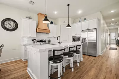 2431 103rd Street, Galveston, TX 77554 - Photo 9