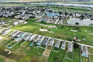 2431 103rd St, Galveston, TX 77554 - Photo 33