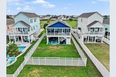 2431 103rd Street, Galveston, TX 77554 - Photo 3