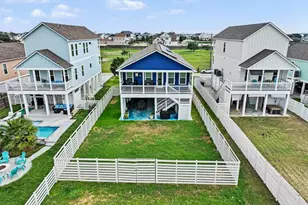 2431 103rd St, Galveston, TX 77554 - Photo 3