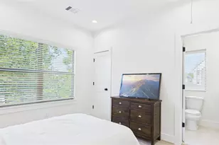 805 Brooks St, Houston, TX 77009 - Photo 23