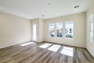 5931 Beall St, Houston, TX 77091 - Photo 9