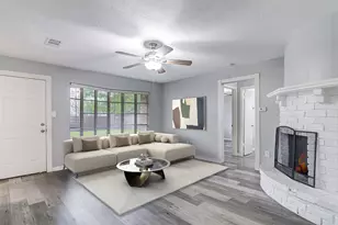 401 Castlelake Dr, Friendswood, TX 77546 - Photo 3